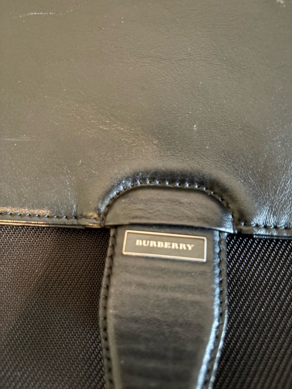 Burberry Black Nylon & Leather Messenger Bag Iconic Check Detail Very Good Cond - Picture 7 of 10